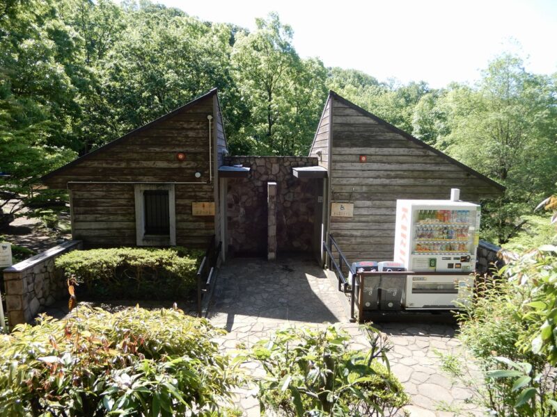 県立七沢森林公園トイレ